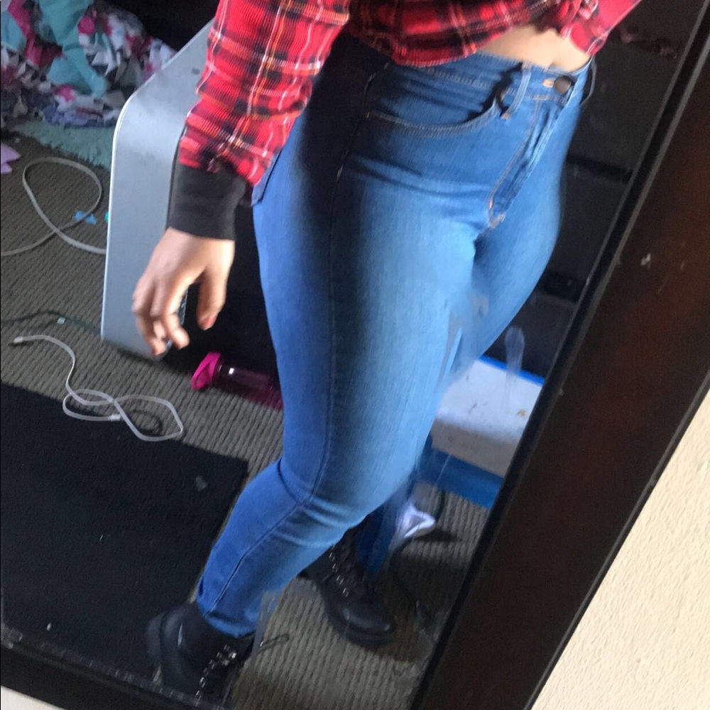 High waist medium wash jeans